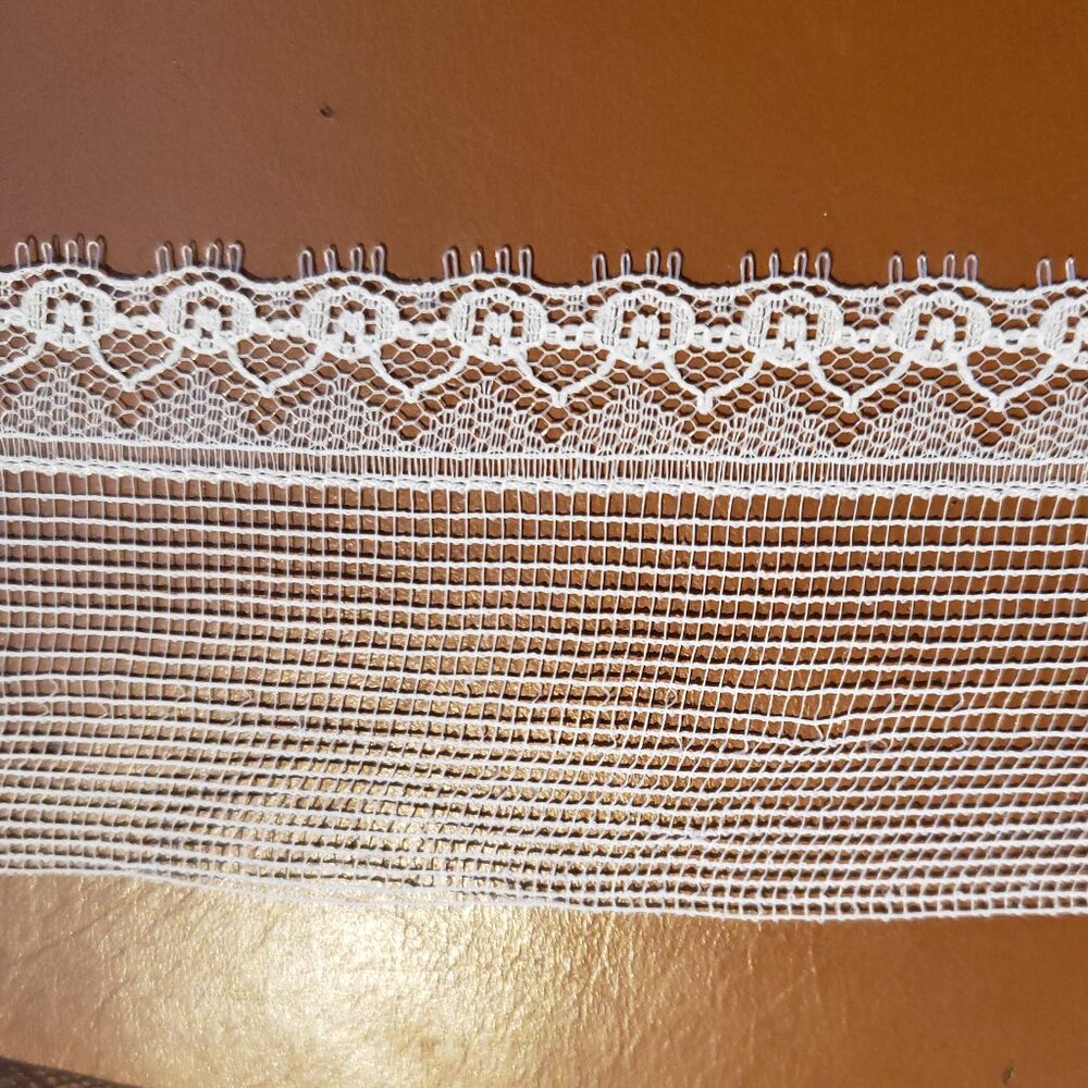 Vintage Bobbin Net Lace Trim.    2" inch x 10 yards